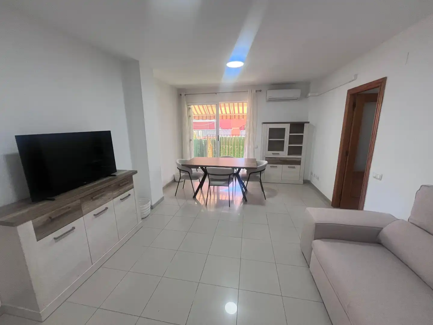 Wohnzimmer von Wohnung zur Miete in Puçol mit Klimaanlage, Heizung und Privatgarten