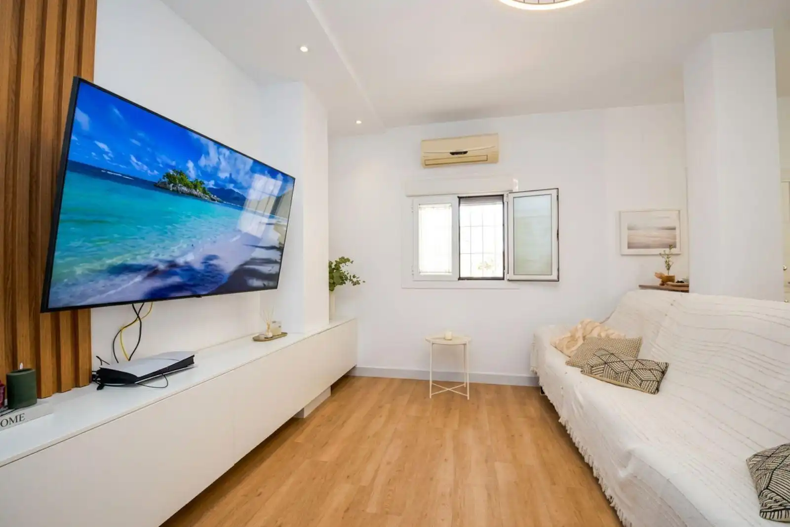 Living room of Flat for sale in El Ejido  with Air Conditioner, Heating and Private garden