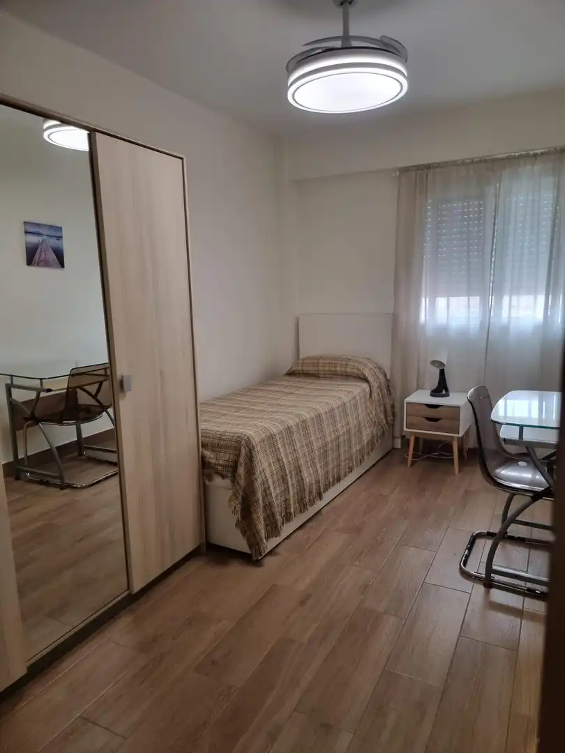 Piso de alquiler en Calle RUBEN VELA, En Corts - Doctor Waksman
