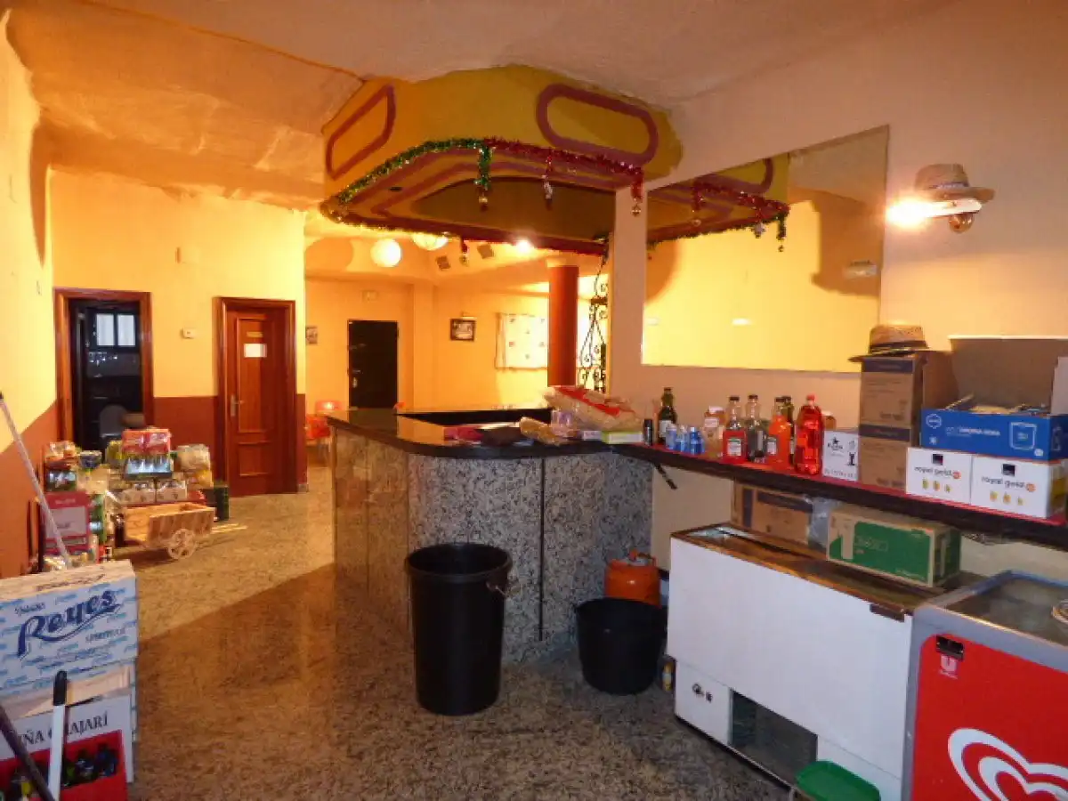 Local en venda en Badajoz amb Aire condicionat