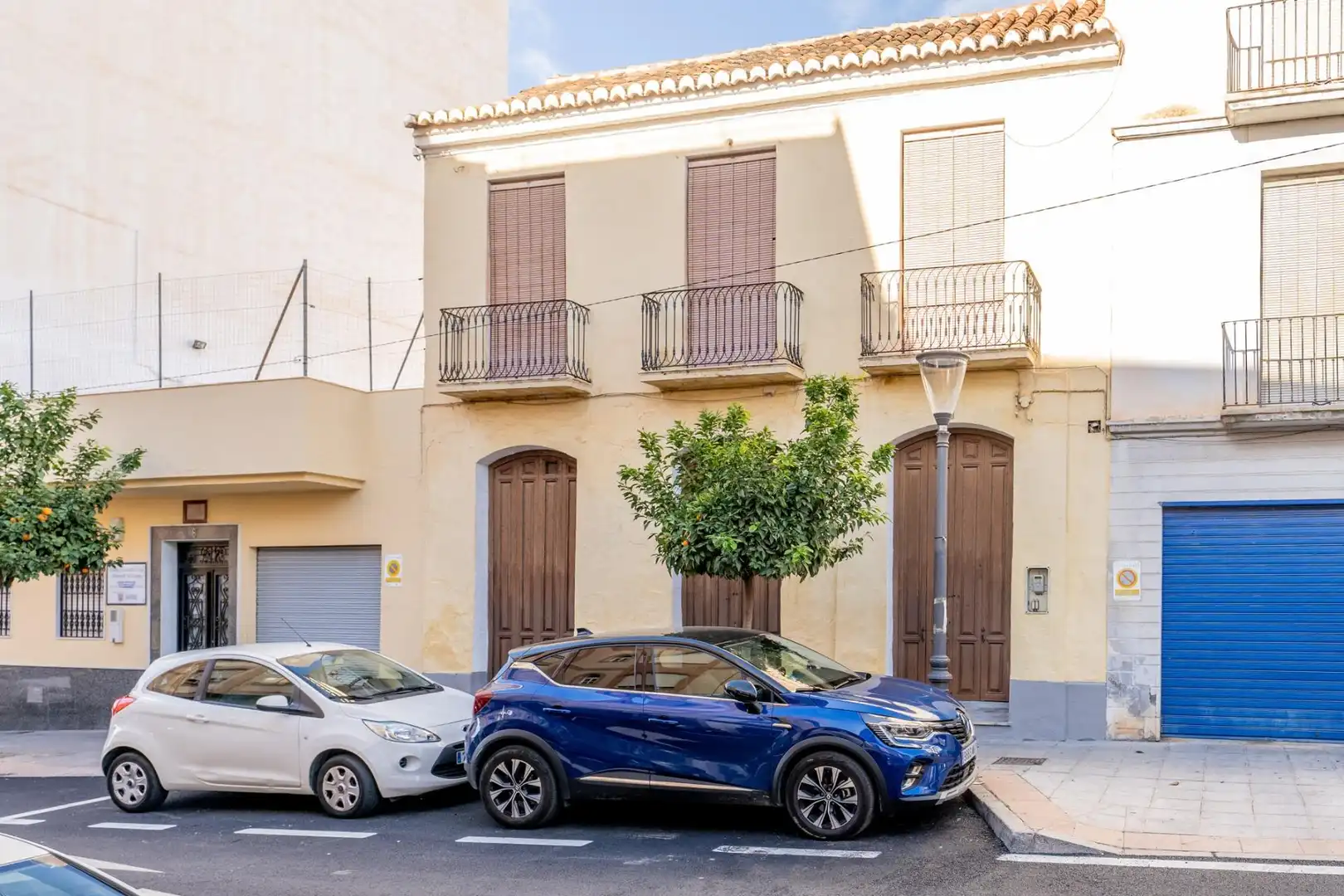 Vista exterior de Casa o xalet en venda en Motril amb Balcó