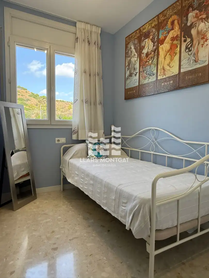 Schlafzimmer von Wohnung zum Verkauf in Montgat mit Klimaanlage, Heizung und Terrasse