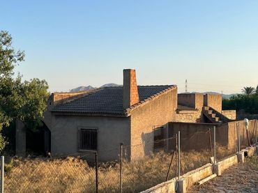 Casa rústica con jardín en venta en Albatera