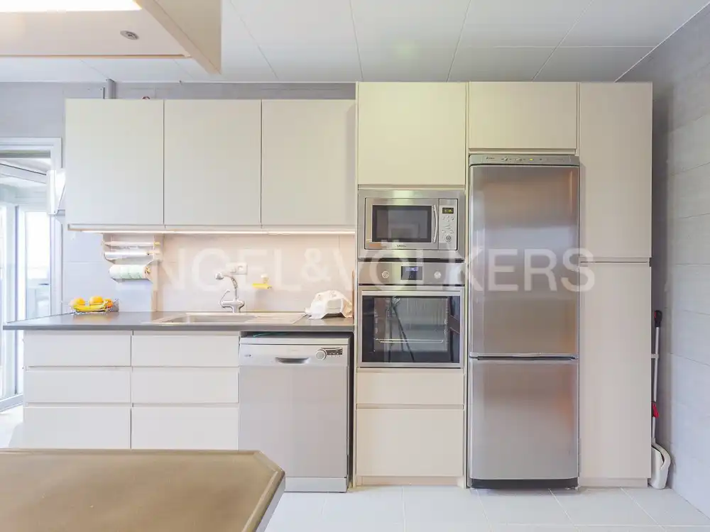 Cocina de Casa o chalet en venta en Castellnou de Bages con Calefacción, Jardín privado y Piscina