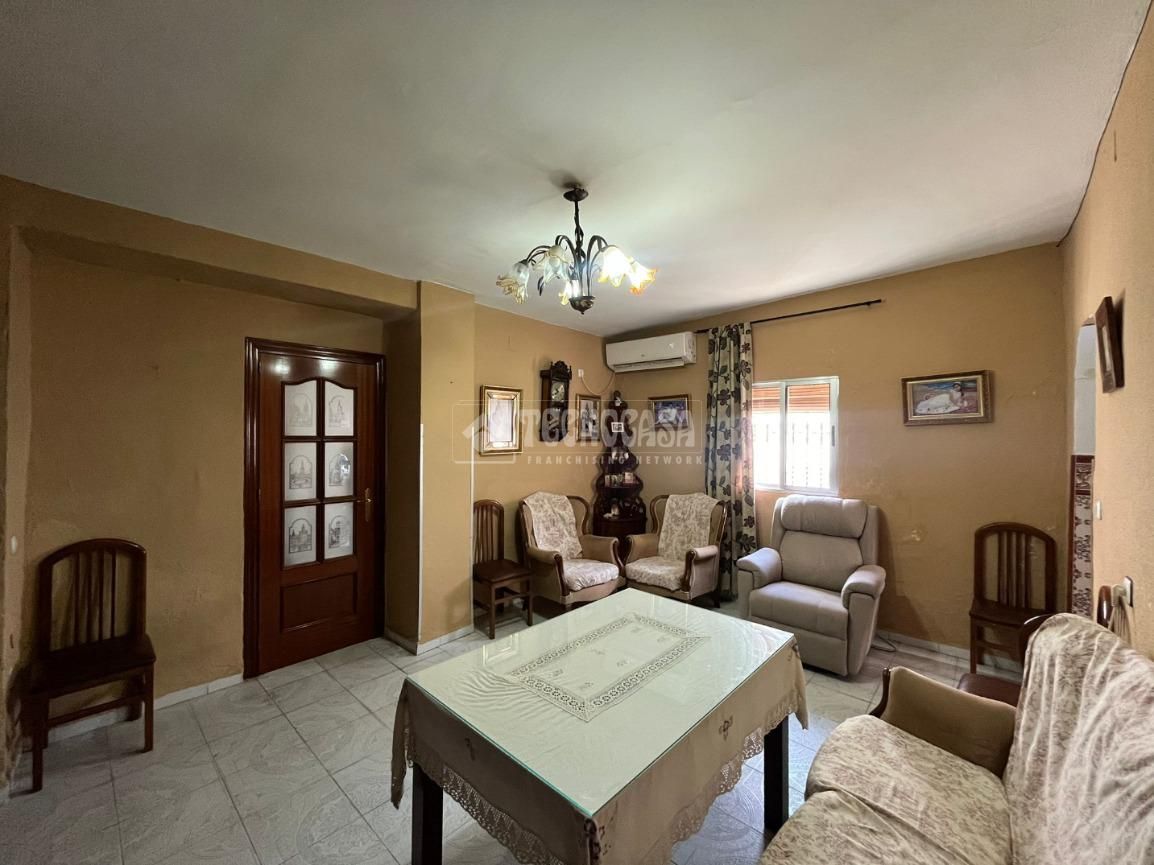 Living room of House or chalet for sale in  Sevilla Capital  with Air Conditioner, Terrace and Balcony