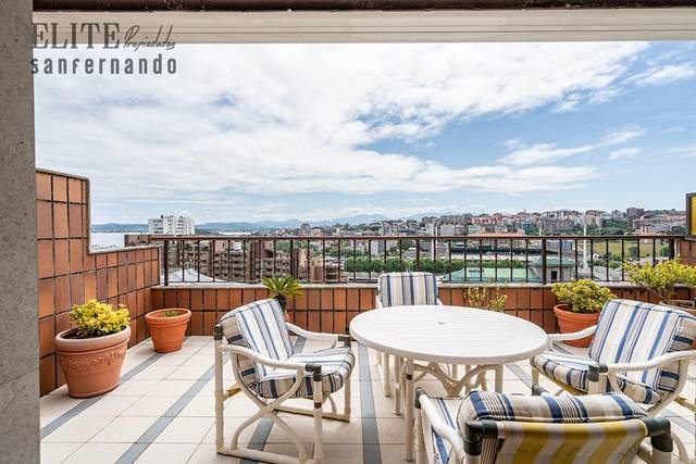 Casa-chalet en Venta en Calle FRANCISCO CACERES-CUETO en Valdenoja