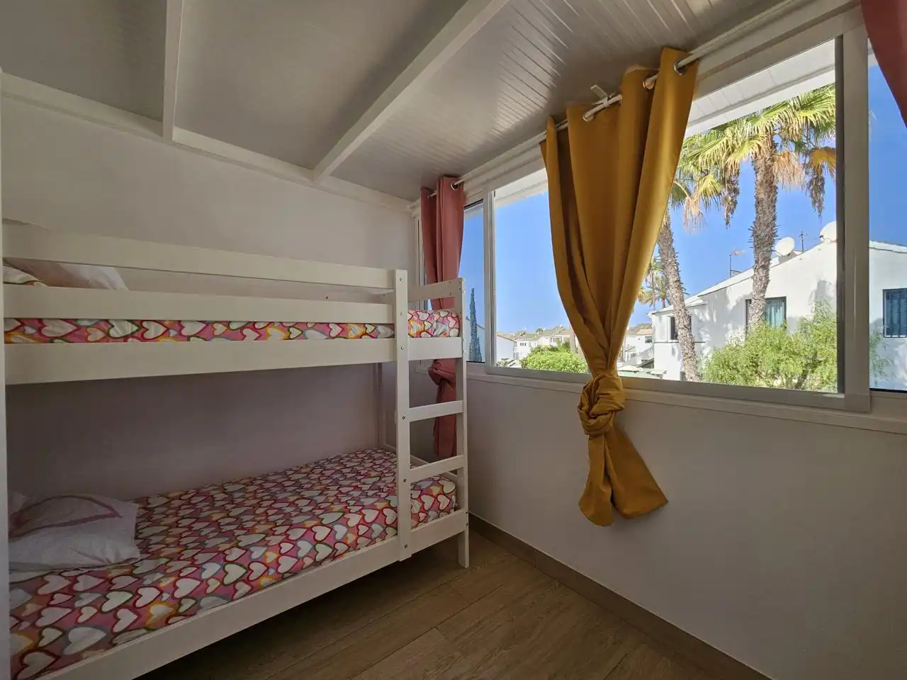 Dormitori de Dúplex de lloguer en San Bartolomé de Tirajana amb Aire condicionat, Terrassa i Moblat