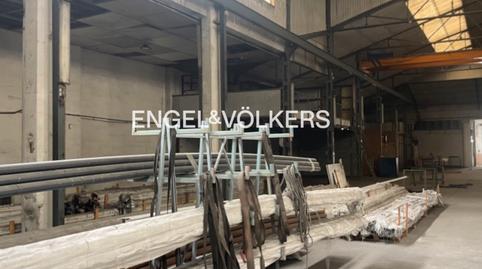 Foto 4 von Fabrikhallen zum Verkauf in Centre, Ripollet