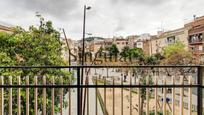 Exterior view of Flat for sale in  Barcelona Capital  with Balcony