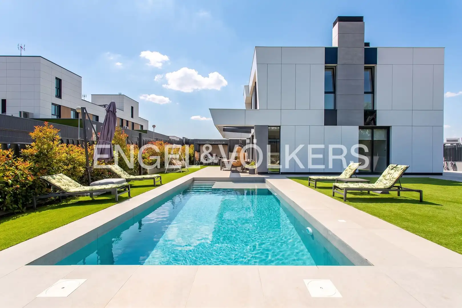Piscina de Casa o xalet en venda en Siero amb Calefacció, Jardí privat i Piscina