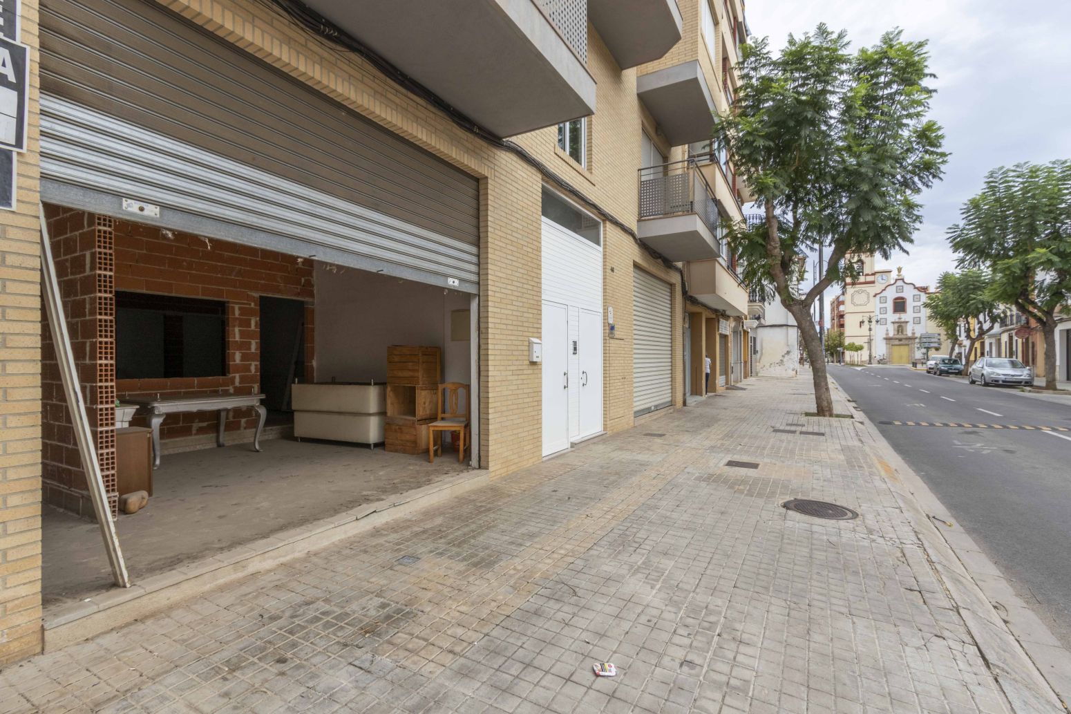 Vista exterior de Local en venda en La Pobla de Farnals amb Terrassa