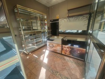 Local comercial de lloguer a Calle Carreño Miranda 42