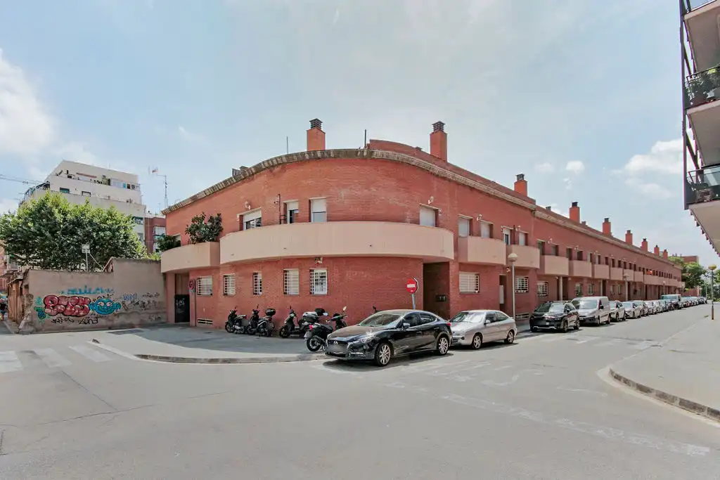 Vista exterior de Pis en venda en Badalona