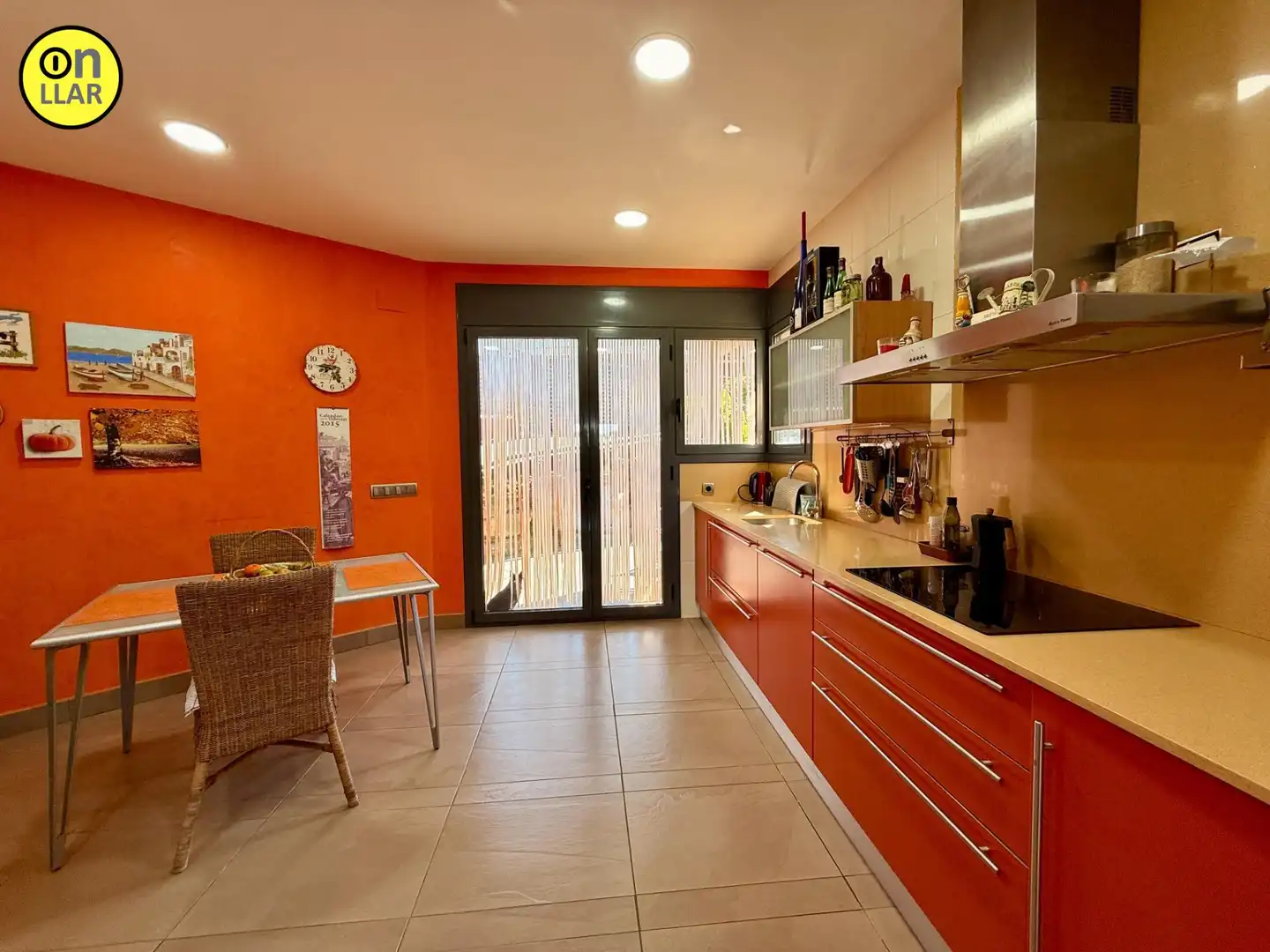 Casa con piscina en venta en Carrer AMISTAT, imagen 25