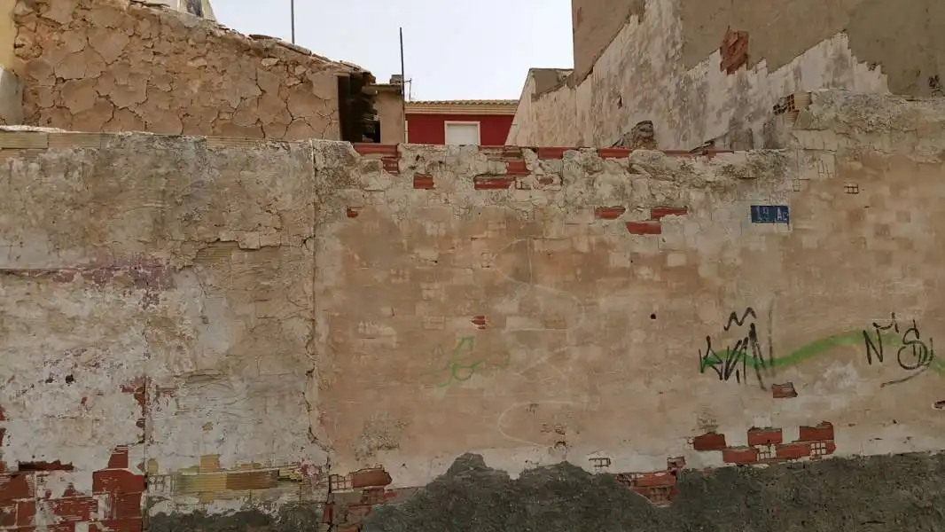 SE VENDE SOLAR CON CASA PARA DERRIBAR EN ASPE, ALICANTE, ESPAÑA, SPAIN., imatge 2