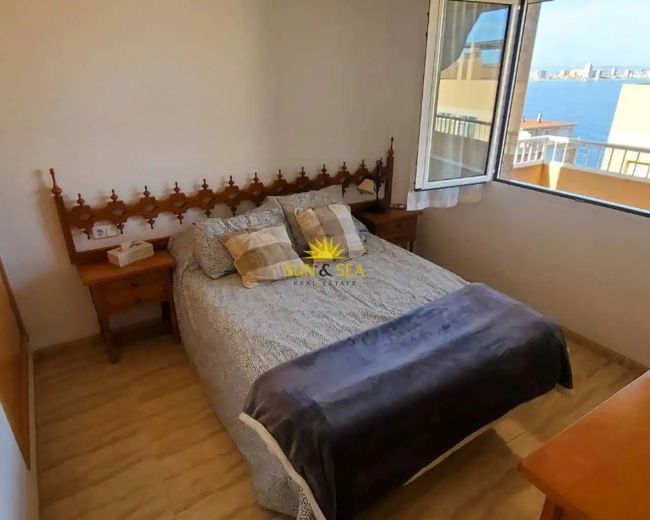 Habitación de Apartamento de alquiler en Cartagena con Aire acondicionado, Calefacción y Amueblado