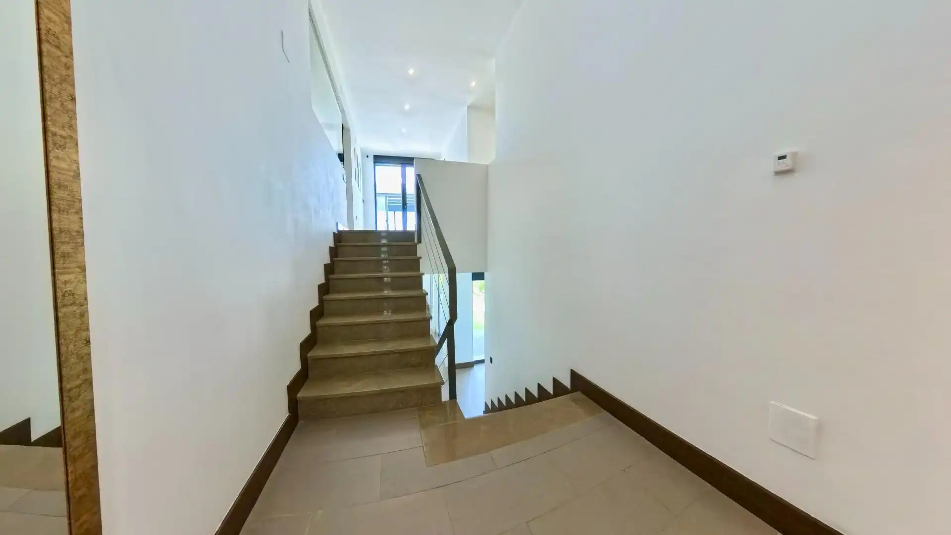 Reihenhaus mit Terrasse zur Miete in Calle CHARINAS, imagen 46