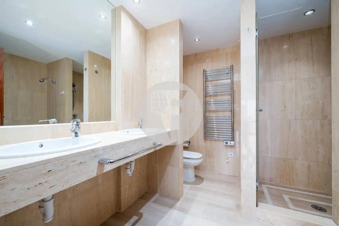 Badezimmer von Wohnung zum Verkauf in Calvià mit Klimaanlage, Heizung und Terrasse