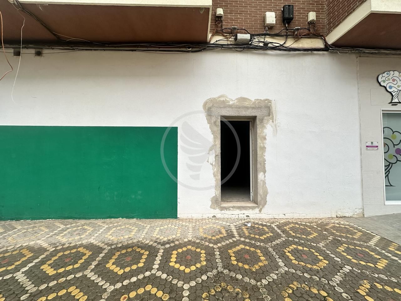 Premises for sale in Linares