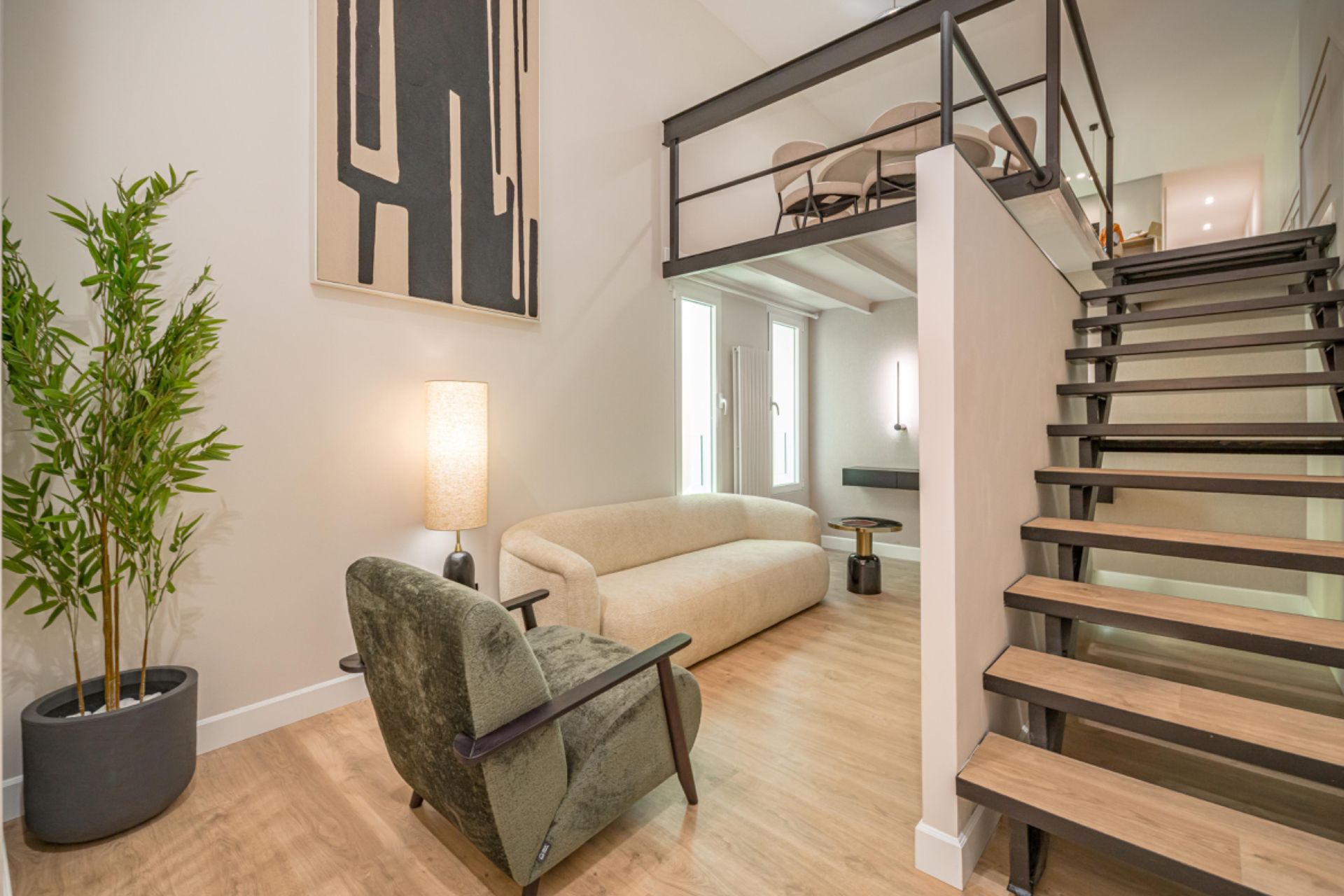 Sala de estar de Dúplex en venta en  Madrid Capital con Aire acondicionado, Calefacción y Terraza