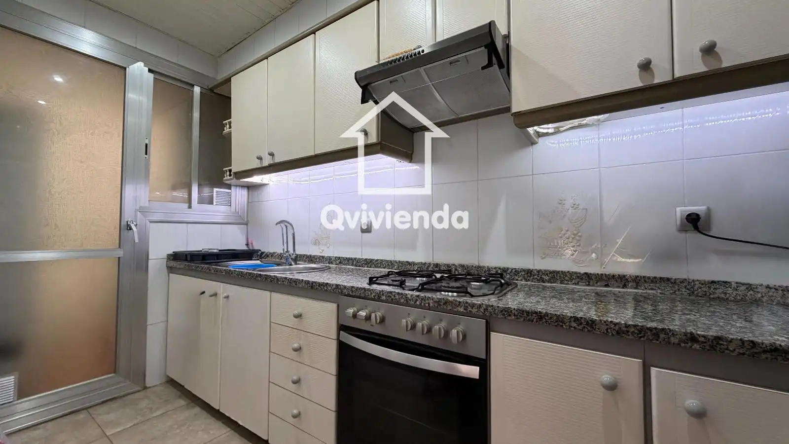 Kitchen of Flat for sale in Terrassa  with Air Conditioner, Heating and Terrace