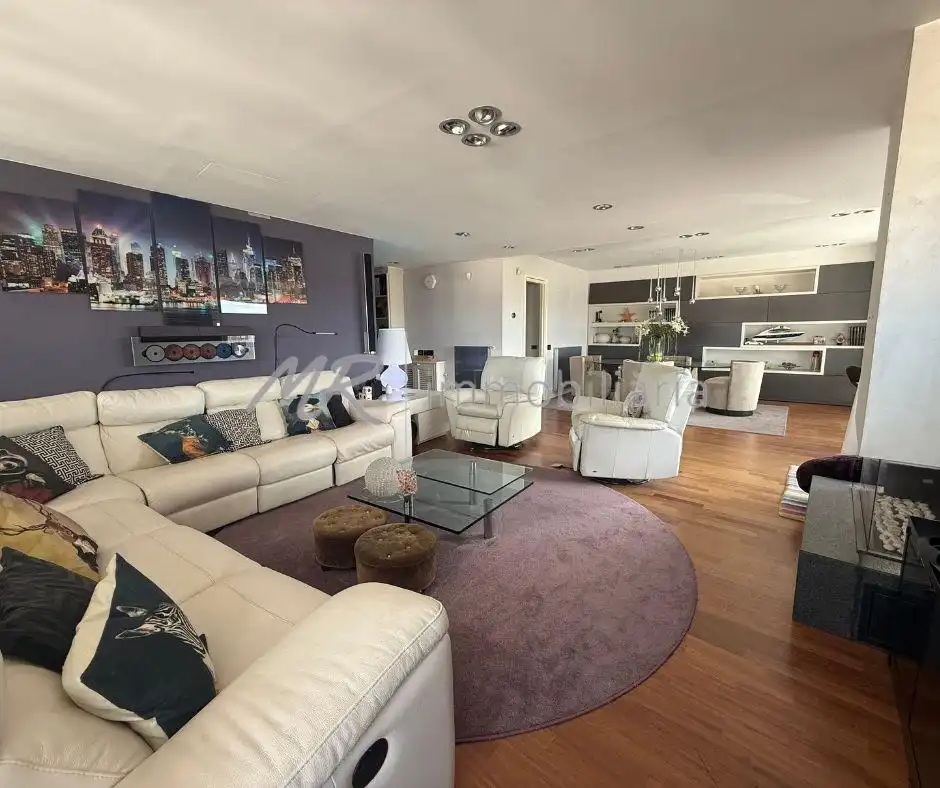 Sala de estar de Piso en venta en Granollers con Aire acondicionado, Calefacción y Trastero