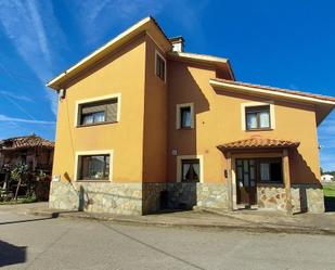 Exterior view of House or chalet for sale in Cudillero