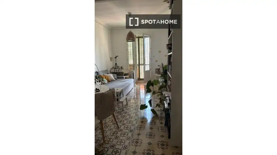 Exterior view of Flat for rent in Barcelona  with Air Conditioner, Heating and Furnished