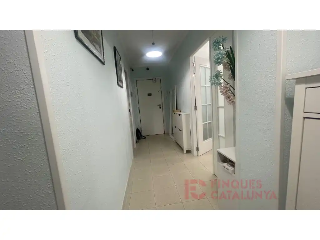 Piso en venta en Girona con Aire acondicionado, Calefacción y Balcón