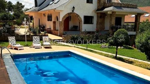Photo 3 of House or chalet to rent in Calle de Los Balagos, Becerril de la Sierra, Madrid