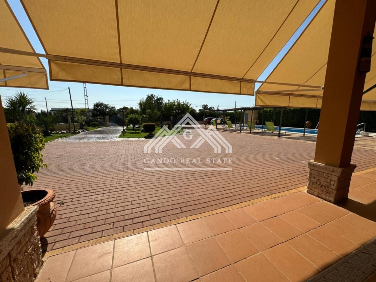 Garden of House or chalet for sale in Alcalá de Guadaira  with Air Conditioner, Heating and Private garden