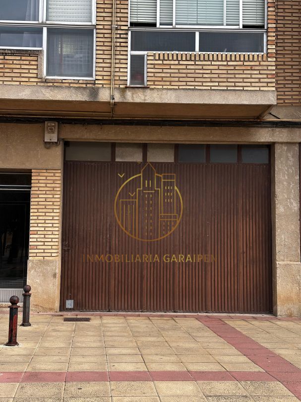 Vista exterior de Local de lloguer en Olite / Erriberri