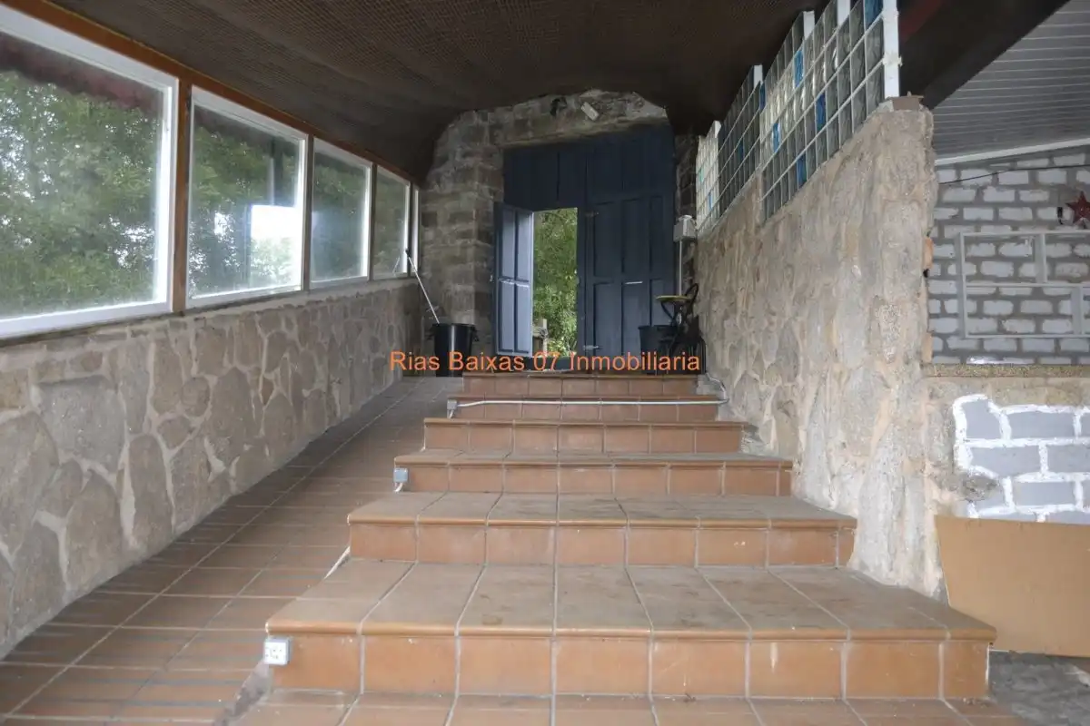 Local comercial en venda a Redondela, imagen 2