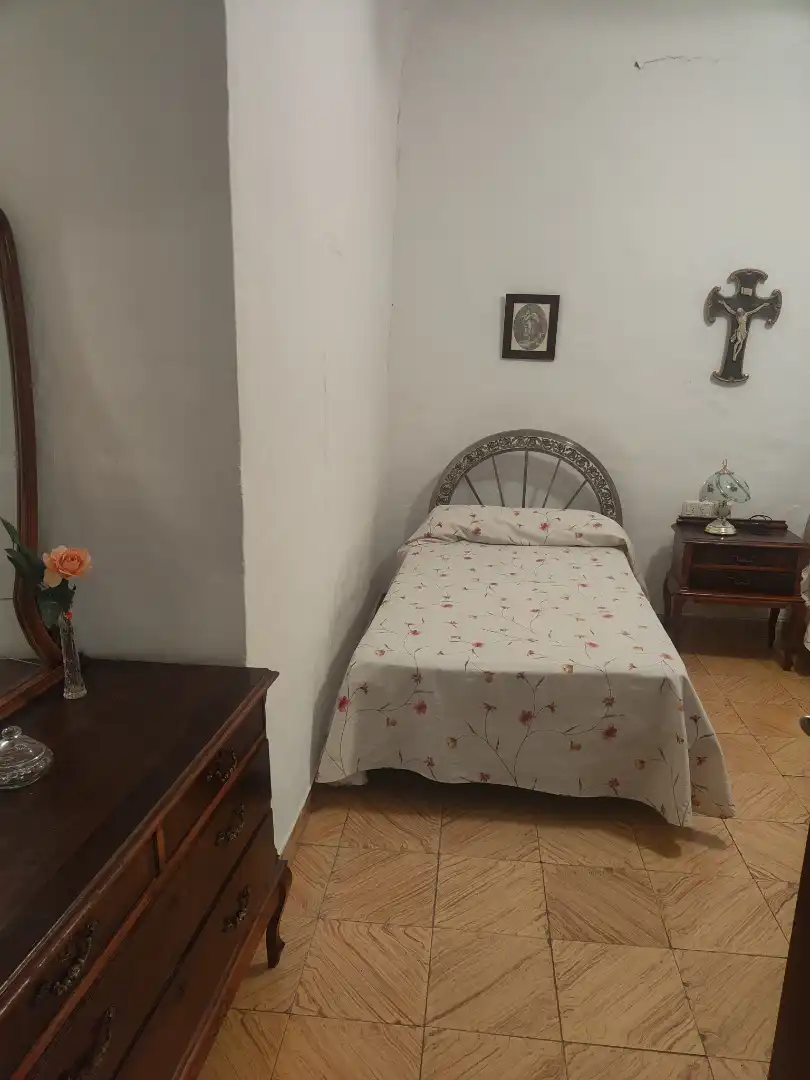 Dormitori de Casa o xalet en venda en Villanueva de la Reina amb Jardí privat