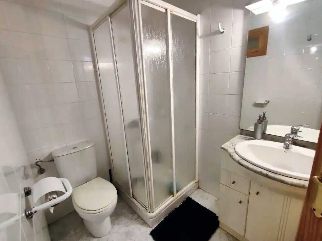 Baño de Finca rústica en venta en Torre del Compte con Balcón