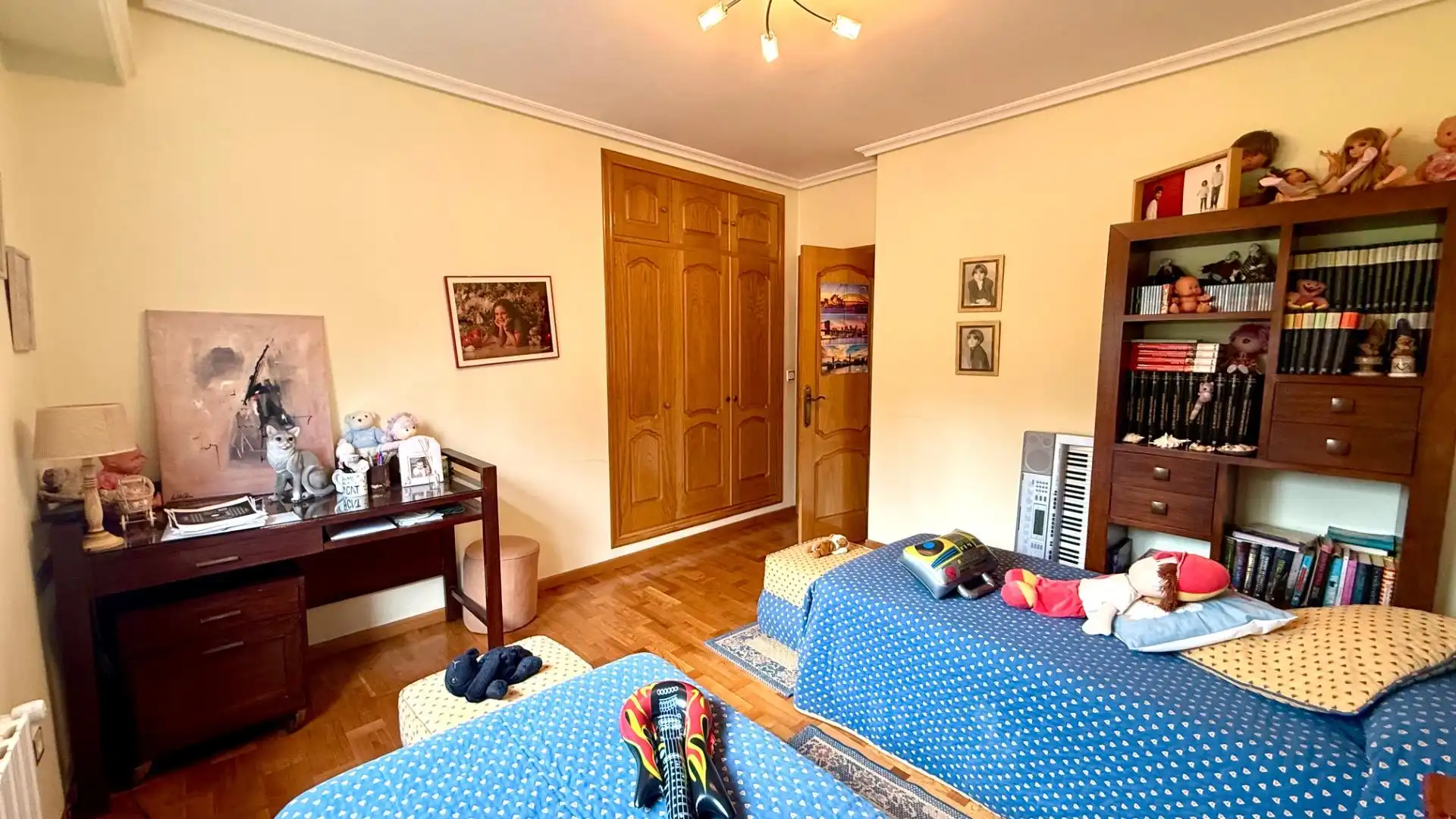 Bedroom of Country homes for sale in Toén  with Private garden, Storage room and Swimming Pool