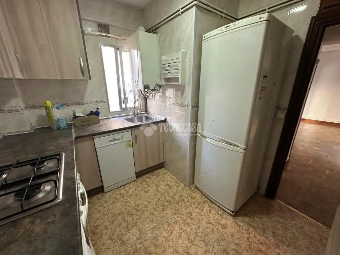 Kitchen of Flat for sale in Madrid  with Heating, Parquet flooring and Terrace
