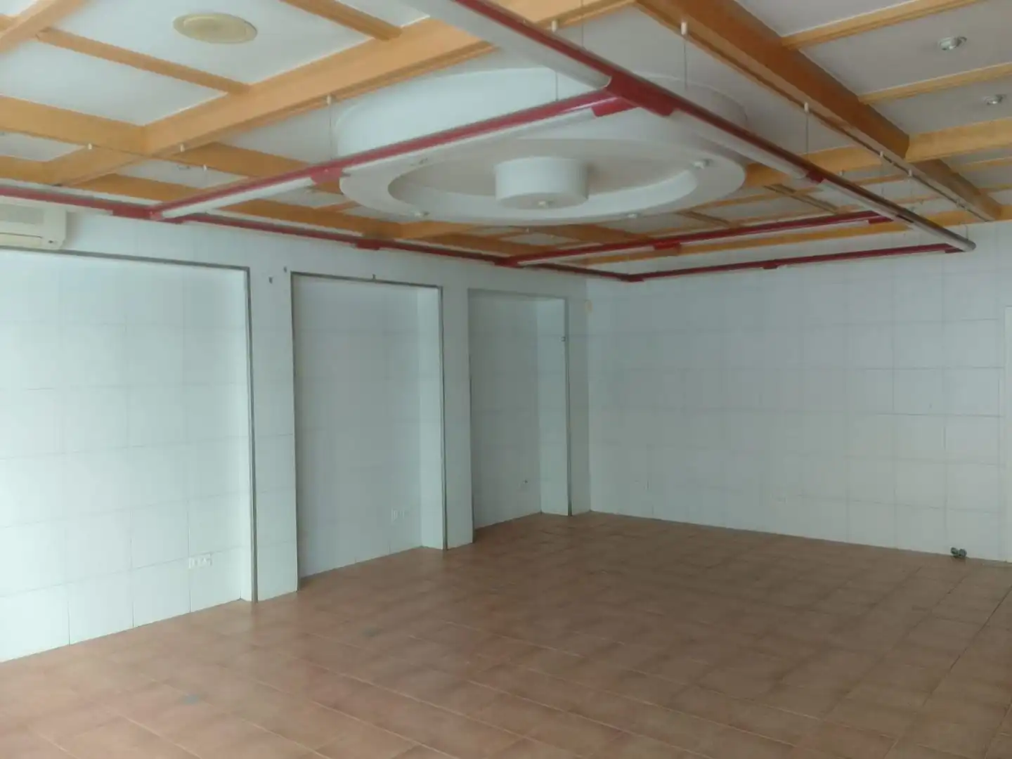 Local comercial en alquiler en Calle tarragona 6, imagen 2