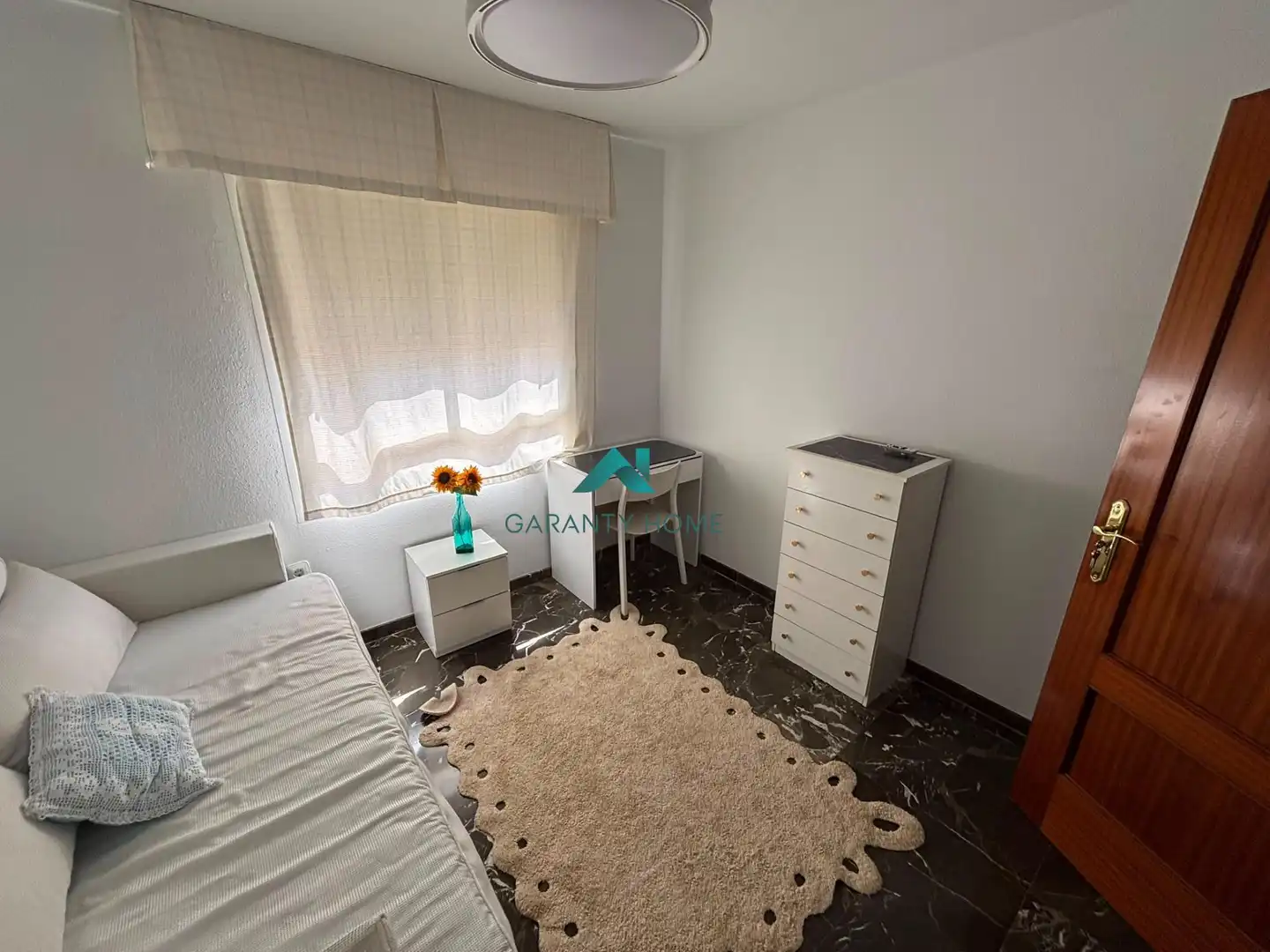 Habitación de Piso de alquiler en Jaén con Aire acondicionado, Terraza y Amueblado