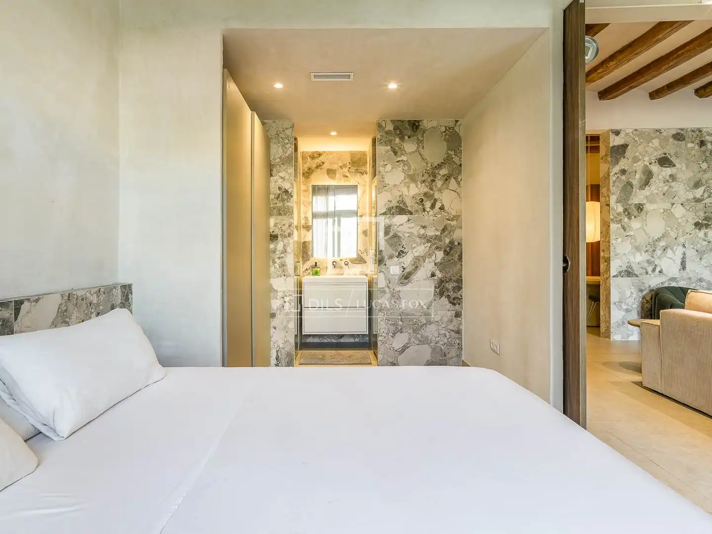Habitación de Piso en venta en Barcelona con Aire acondicionado, Calefacción y Amueblado