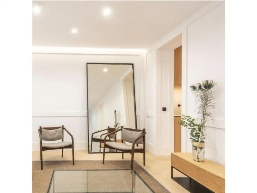 Sala d'estar de Planta baixa en venda en Madrid amb Aire condicionat, Calefacció i Traster