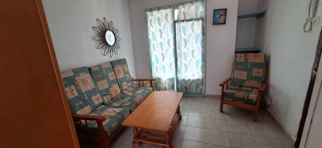 Piso en Alquiler en Calle Aragón en El Carbayedo - El Quirinal