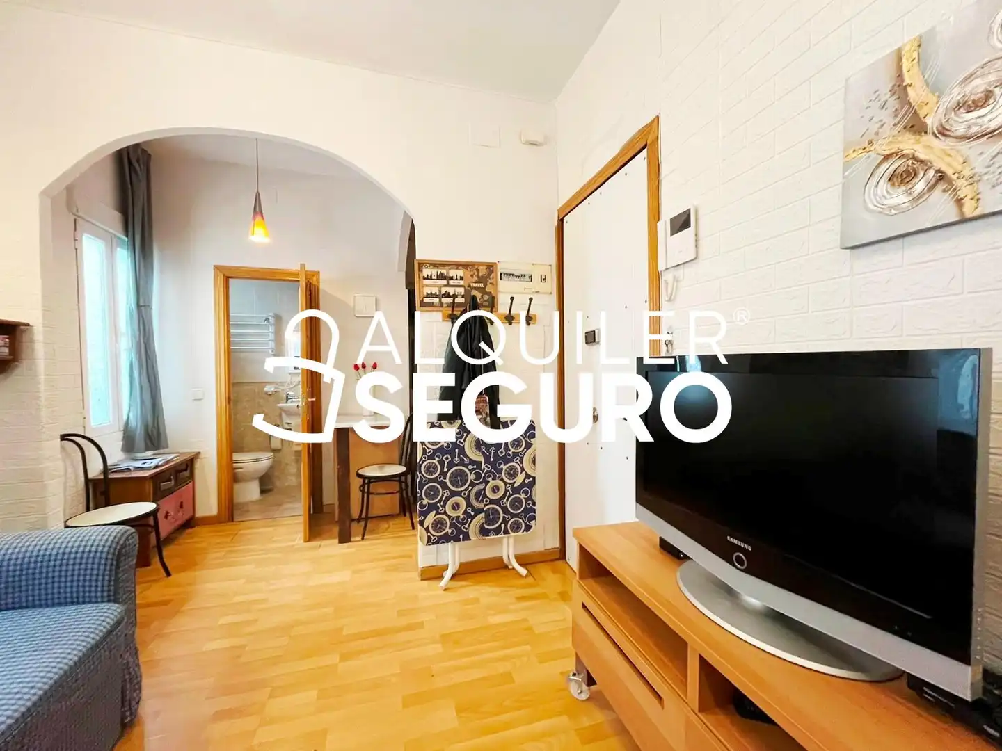 Sala de estar de Estudio de alquiler en Madrid con Aire acondicionado, Calefacción y Amueblado