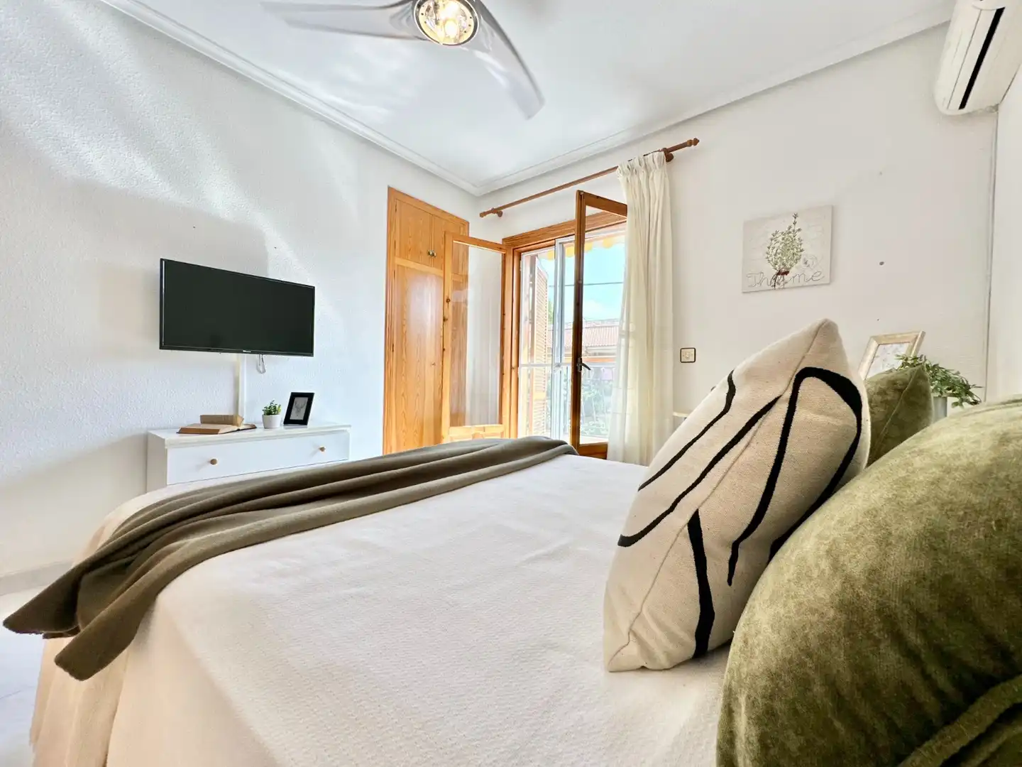 Habitación de Casa o chalet en venta en San Pedro del Pinatar con Jardín privado, Terraza y Trastero
