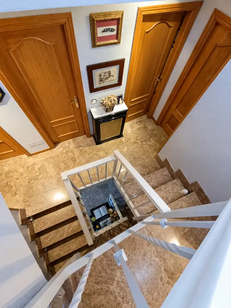 Casa adosada en venta en Valderas - Los Castillos