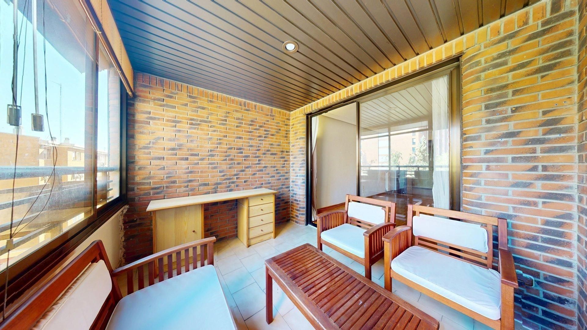 Terraza de Piso en venta en  Madrid Capital con Calefacción y Terraza