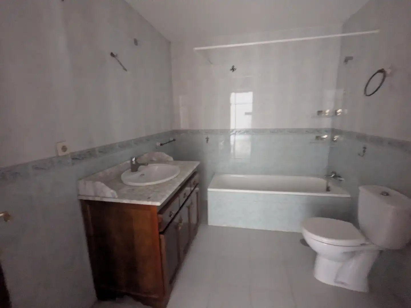 Baño de Casa adosada en venta en Sevilla con Balcón