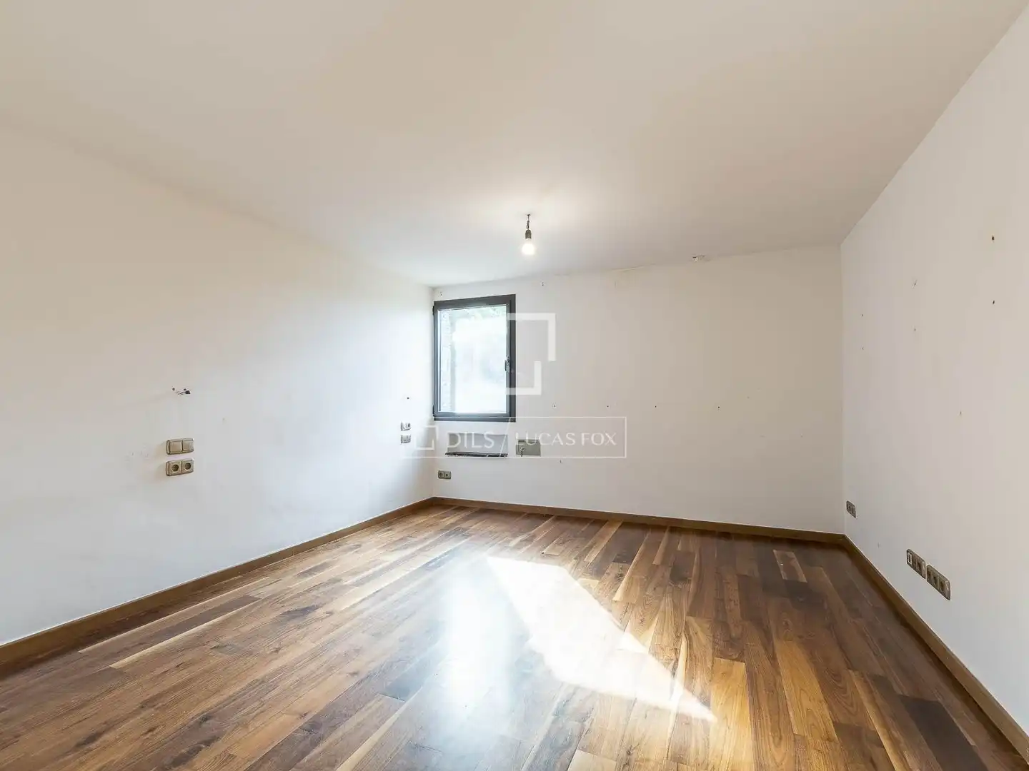Habitación de Casa o chalet en venta en Barcelona con Aire acondicionado, Calefacción y Jardín privado