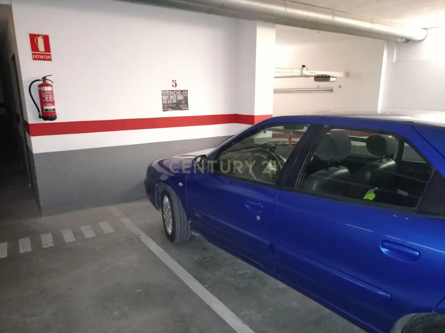 Aparcament de Garatge en venda en Riba-roja de Túria