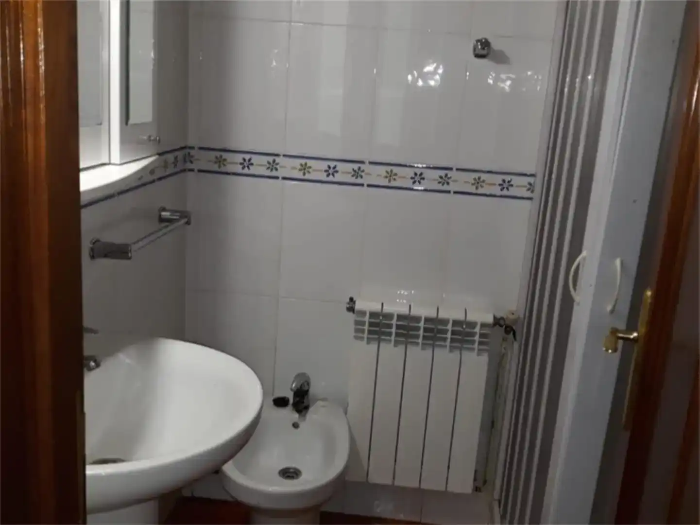 Bany de Casa adosada en venda en Ribeira de Piquín amb Jardí privat, Parquet i Moblat